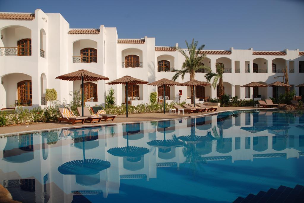 coral hills resort