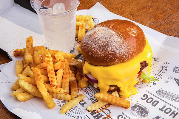 Moe's Restaurant, Sheikh Zayed, Egypt 