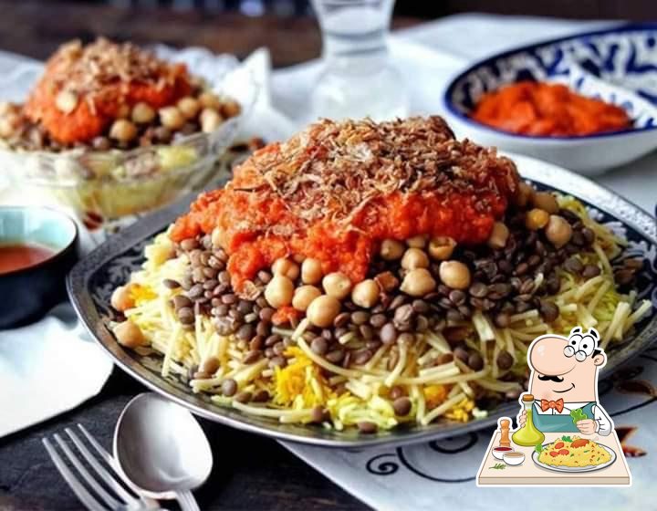 كشري العريس - الجيزة: مطعم رئيسي في قلب الأهرامات