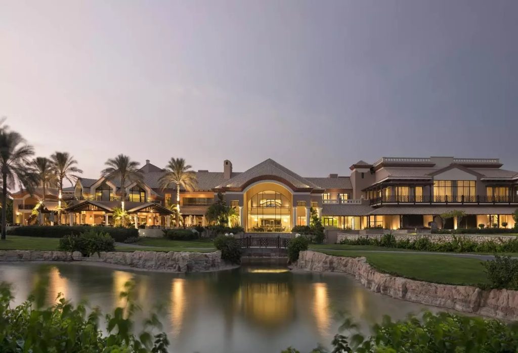 كمبوند قطامية ديونز