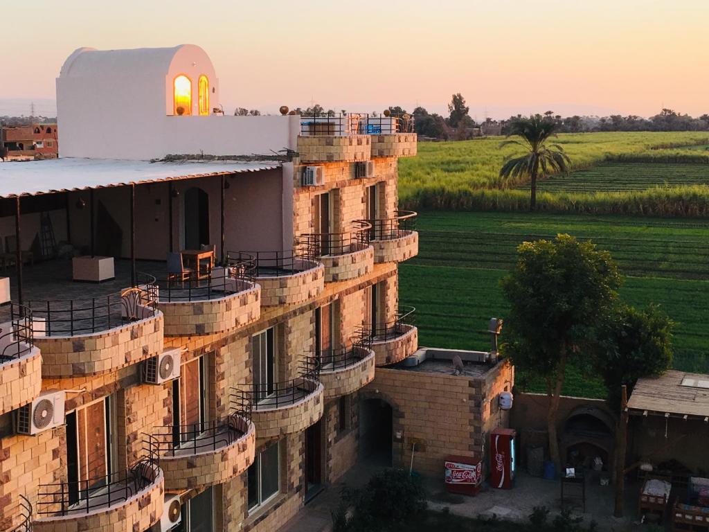 فندق نيو ممنون الأقصر