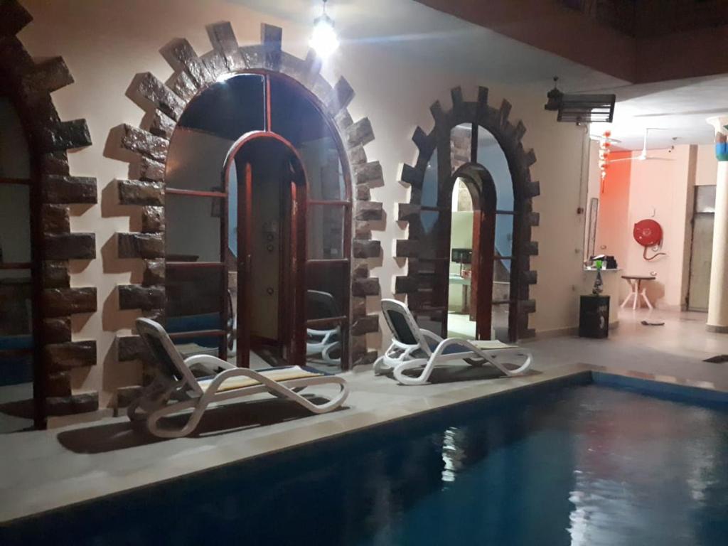 فندق بيراميدز الأقصر