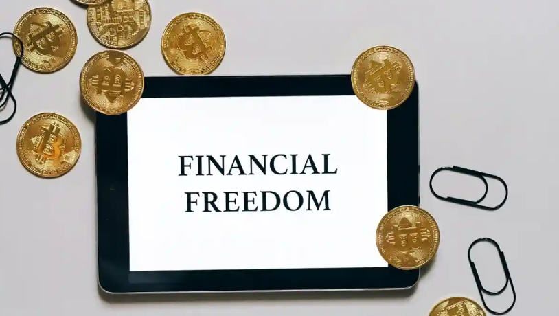 هل إدارة الممتلكات هي المفتاح للحرية المالية؟ الإجابة هنا
