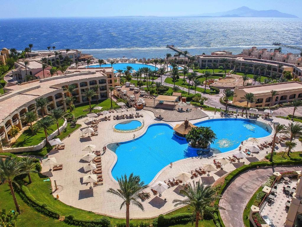 Cleopatra Luxury Resort 1