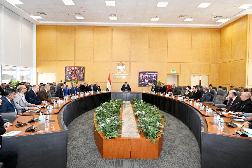 Minister of Housing Directs New City Heads to Prioritize Local Products in All Projects
