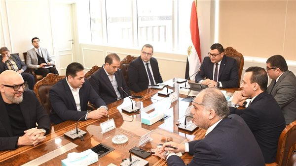 Details of the Meeting Between the Minister of Housing and Officials of "Egyptian Real Estate Platform"
