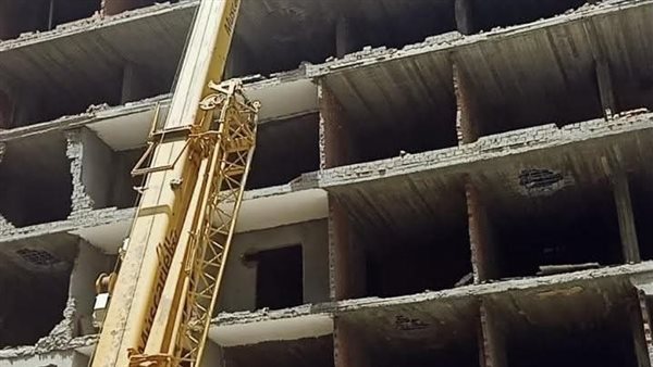 Demolition of a 7-Story Illegal Building in Ain Shams and Referral of Local Officials to Administrative Prosecution