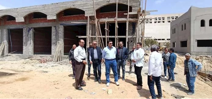 Following Up on Construction of Hospital and Crafts Workshop Complex in Obour
