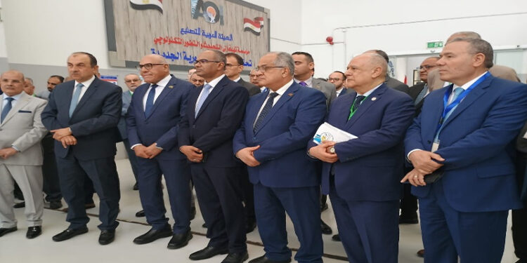 Deputy Minister of Housing Participates in Workshop at Engine Factory 