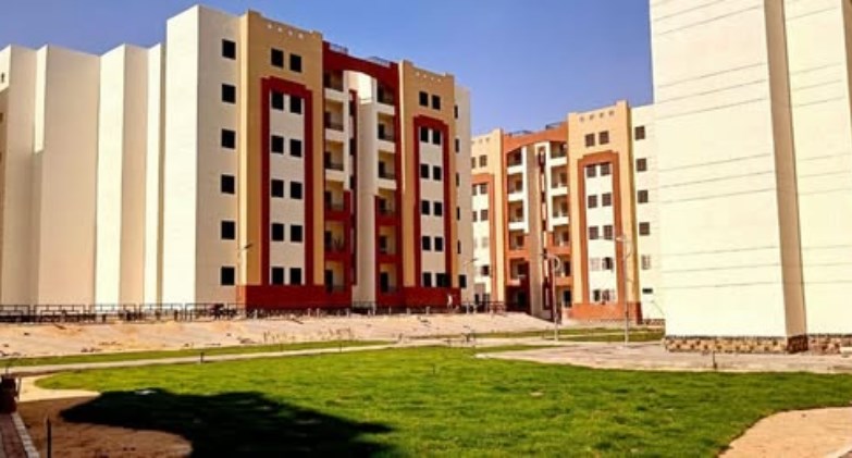 Minister of Housing Follows Up on Housing and Service Projects in New Obour City