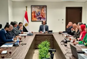 Deputy Minister of Housing Discusses Maximizing the Benefits of the Seawater Desalination Plant Complex in Ain Sokhna