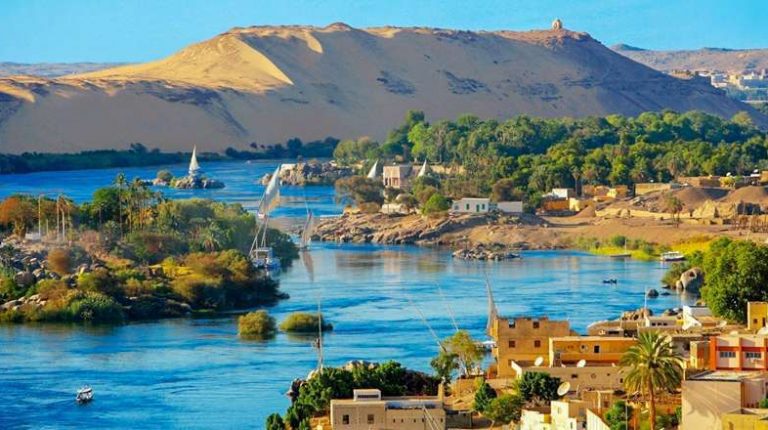 كيف تؤثر السياحة في مصر على قيمة العقارات على المدى القصير