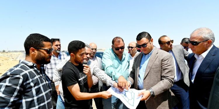 Minister of Housing Inspects Utility Network Projects in the Genifa Area of Shorouk City