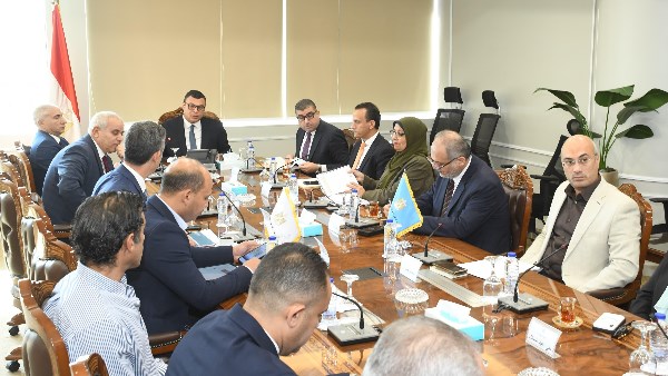 Minister of Housing Follows Up on Marketing and Delivery Rates of Projects and Investment Opportunities in New Cities