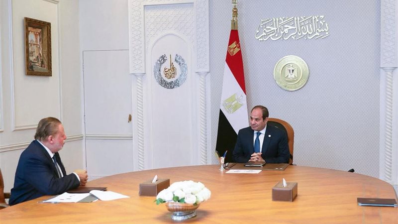 President El-Sisi Meets with Central Bank Governor to Review Economic Developments