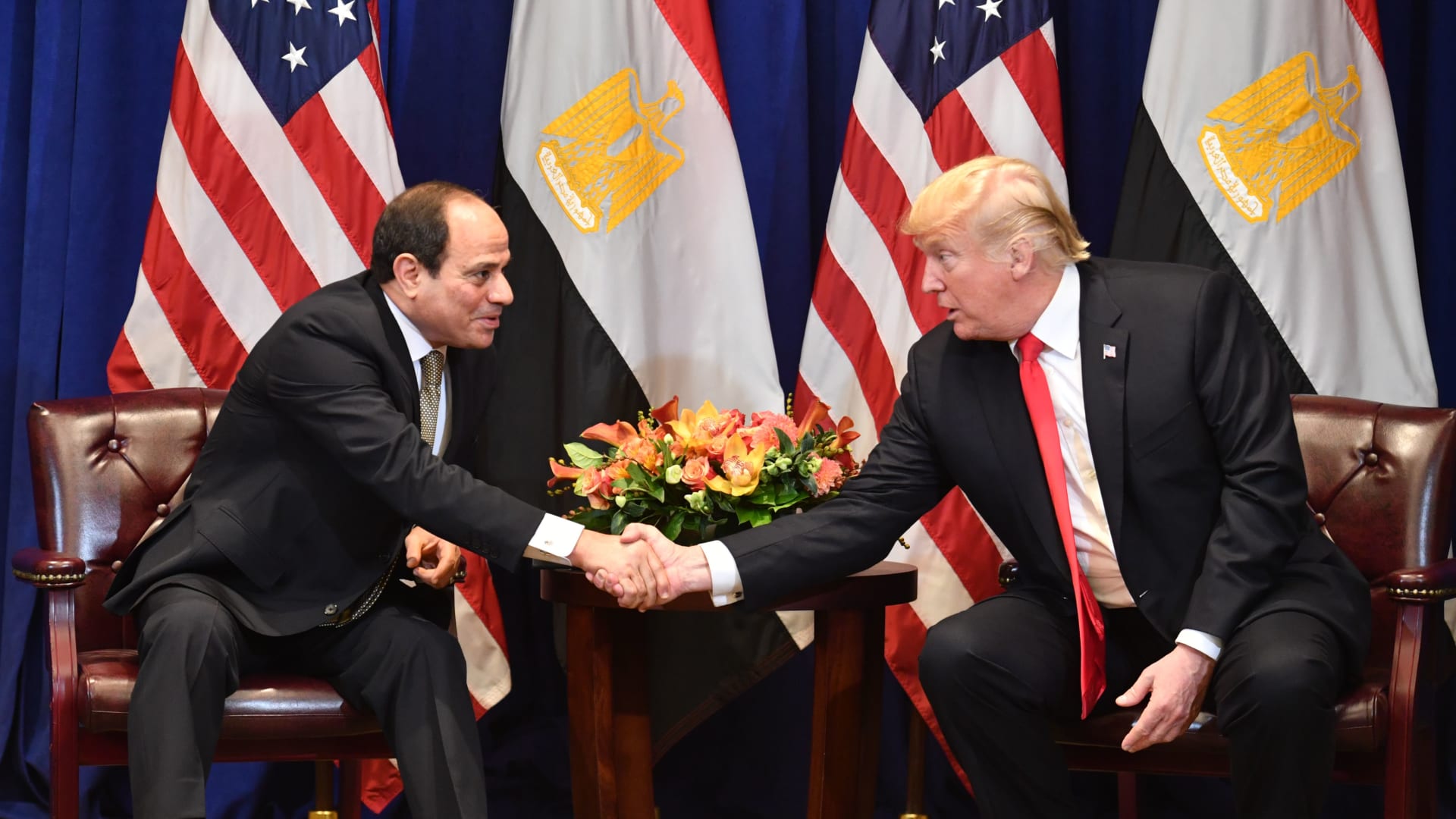 El-Sisi Welcomes Trump at Sharm El-Sheikh International Airport