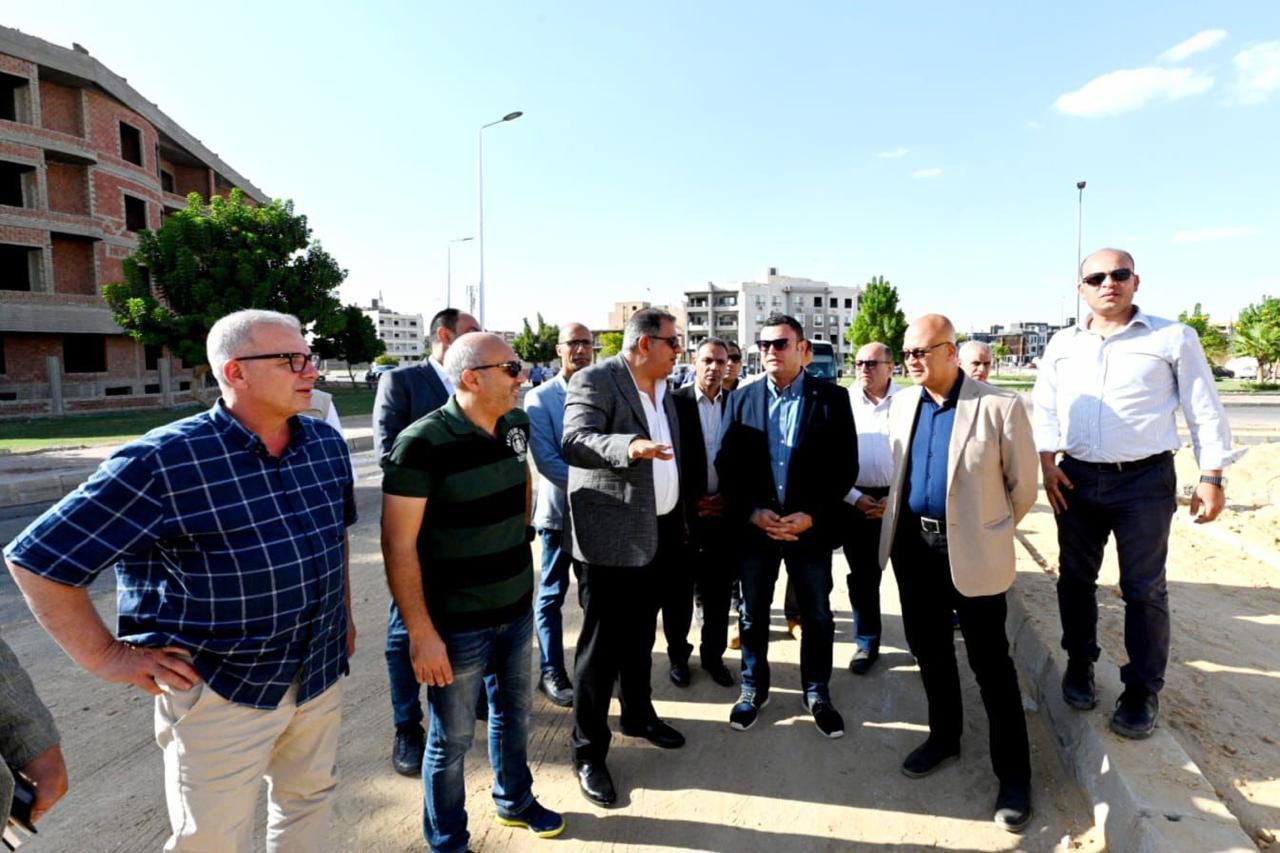 Minister of Housing Inspects Main Roads and Axes in El Shorouk City