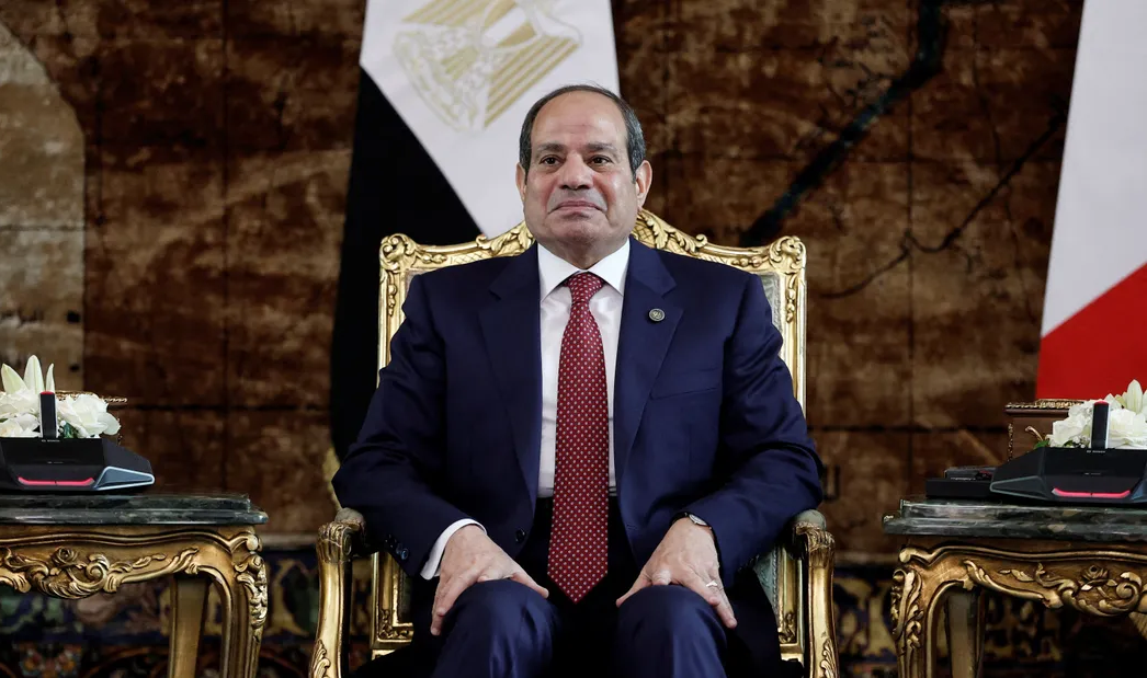 President El-Sisi Calls on Schools and Universities to Visit Sinai
