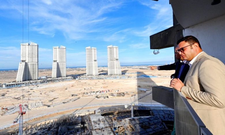 Housing Minister Follows Up on Implementation Status of Downtown Towers and C19 Bridge in New Alamein City