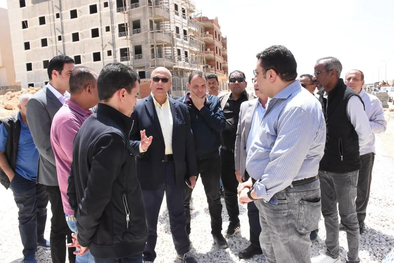 Deputy Minister of Housing Reviews Utilities Projects in New Cairo