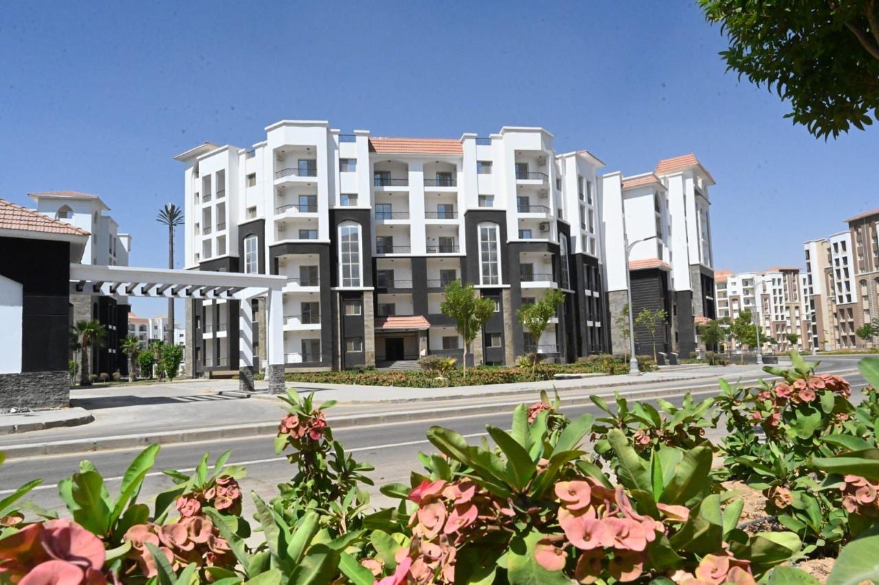 Head of the New Capital Authority Reviews Development Progress in the Third Residential District
