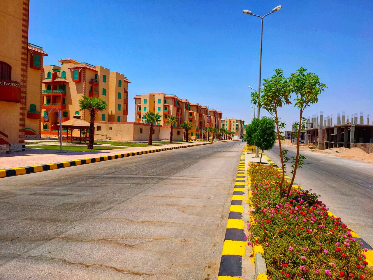 Head of New Qena City Authority Reviews Ongoing Development and Beautification Works