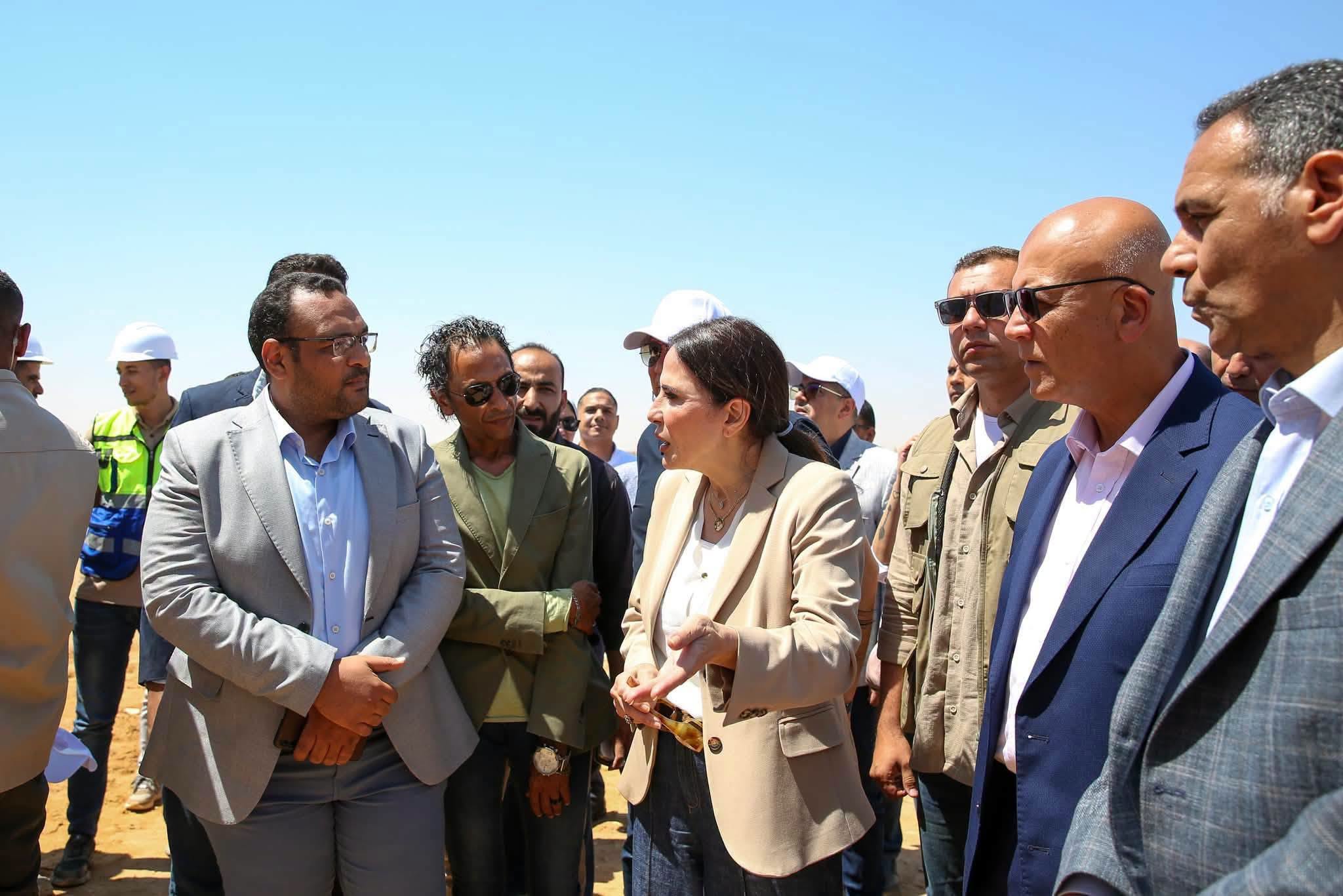 Minister of Housing Inspects Housing Units for New Administrative Capital Employees