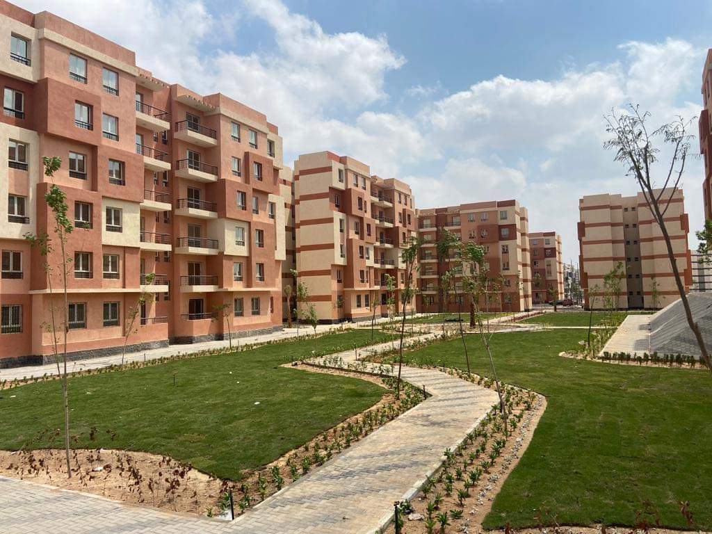 Expanded Meeting Reviews "Maskan," "Beit Al Watan," and Real Estate Developer Partnership Projects in New Obour City
