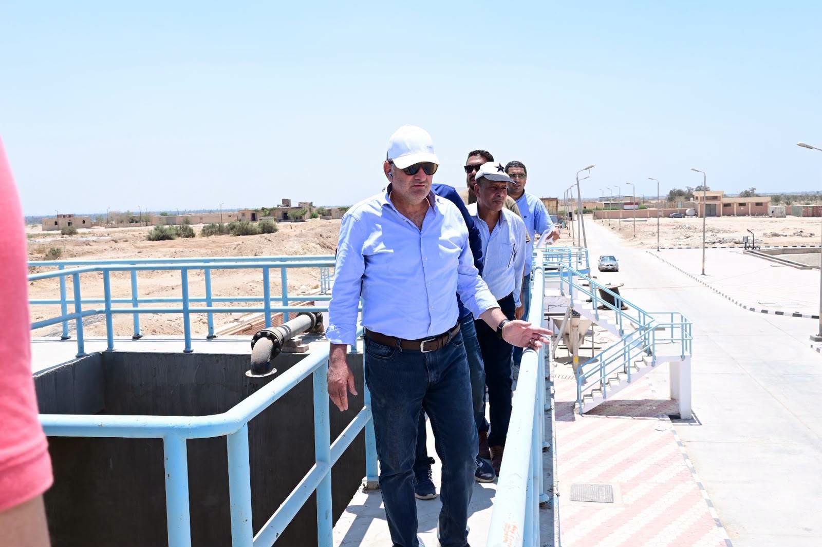 Housing Ministry Follows Up on Drinking Water and Wastewater Projects Under “Hayah Karima” in Several Governorates