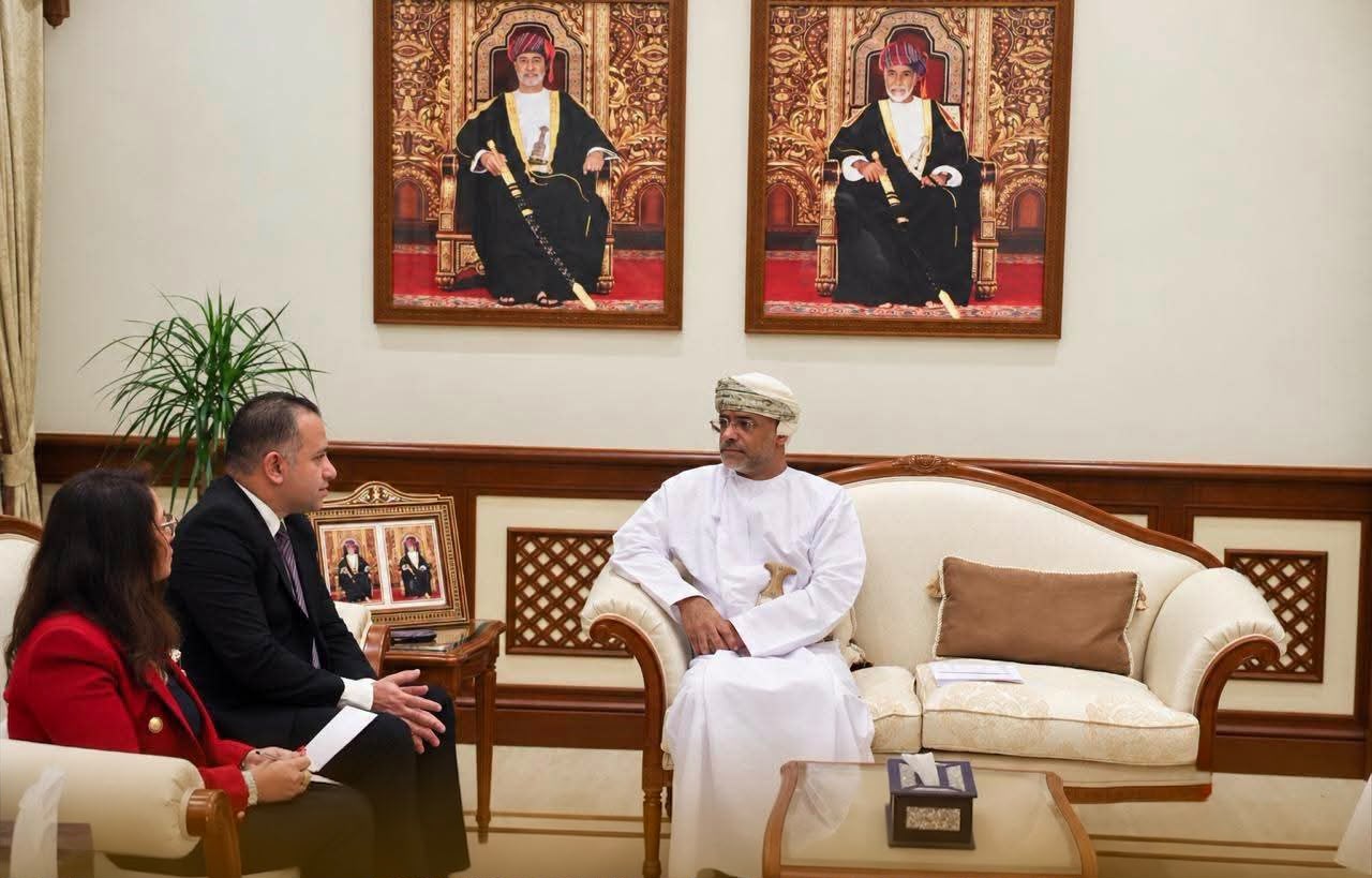 Tourism Development Authority Head Meets Omani Tourism Official to Discuss Enhanced Cooperation